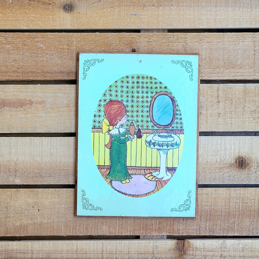 Vintage 70's Wooden Plaque/Wall Decor